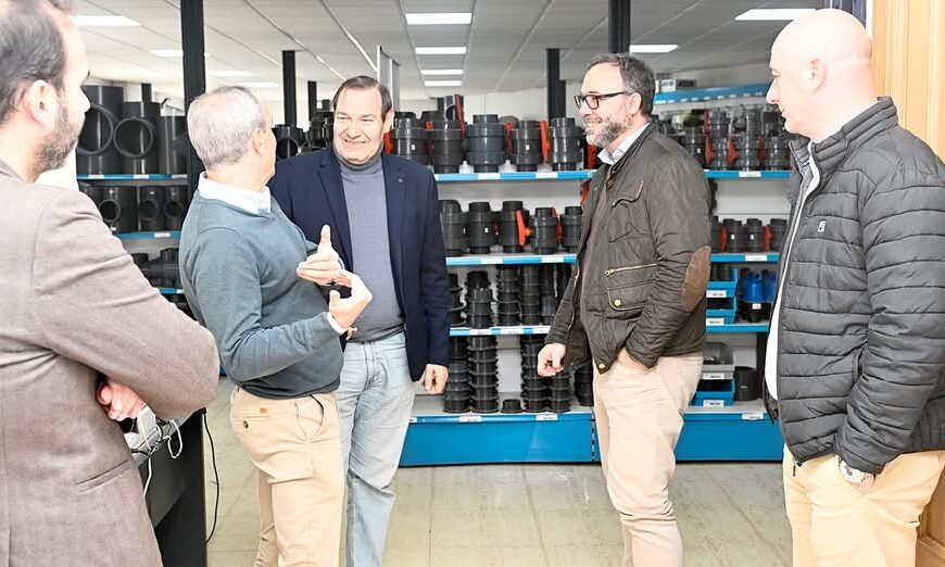 El Alcalde de Tomelloso, Javier Navarro, realiza recorrido por las Instalaciones de Novagric