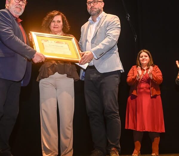 Homenaje al Fundador del Grupo Airén en el Teatro Municipal ‘Marcelo Grande’: Una Gala que Reivindica la Importancia del Teatro