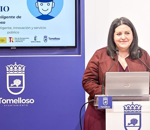 Inés Losa Revela ‘Plinio’, el Avanzado Asistente Virtual de la Web Municipal para Optimizar la Atención a Residentes y Turistas