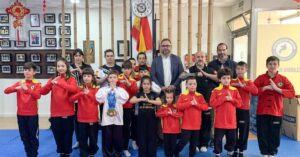 Javier Navarro celebra los triunfos de la Escuela Wu-Lang Tomelloso y reconoce la destacada contribución del Maestro Claudiu Mihaila en competiciones nacionales e internacionales