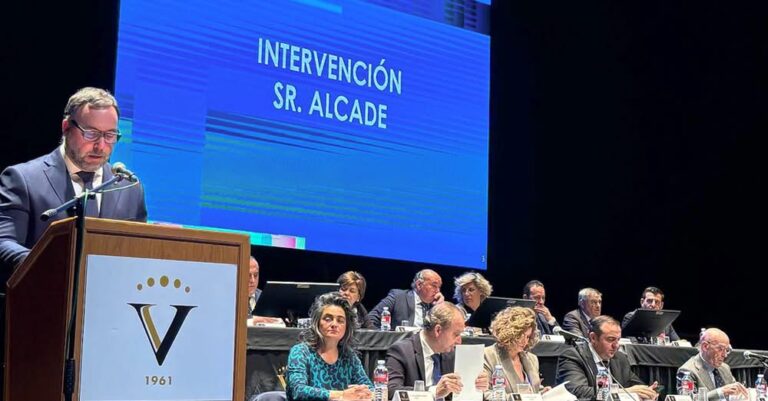 Navarro resalta la contribución del ayuntamiento en el desarrollo de Virgen de las Viñas Bodega y Almazara durante su asamblea general