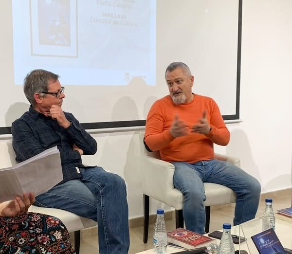 Presentación de las Obras Ganadoras de los Premios Literarios García Pavón y Eladio Cabañero por sus Autores en la Biblioteca Municipal: Destacando a Ray Candelas y su Libro ‘Matar a…’
