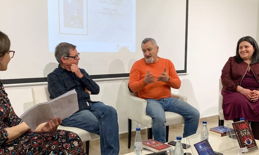 Presentación de las Obras Ganadoras de los Premios Literarios García Pavón y Eladio Cabañero por sus Autores en la Biblioteca Municipal: Destacando a Ray Candelas y su Libro ‘Matar a…’
