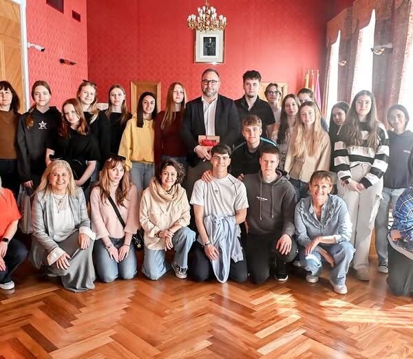 Recepción en el Ayuntamiento de Tomelloso para Alumnos y Profesores Participantes en un Intercambio