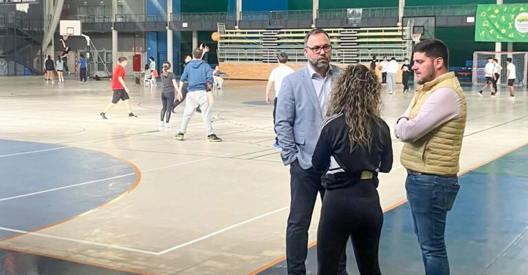 250 Estudiantes de Bachillerato Competen en la Olimpiada de Deportes Colectivos en la Ciudad Deportiva