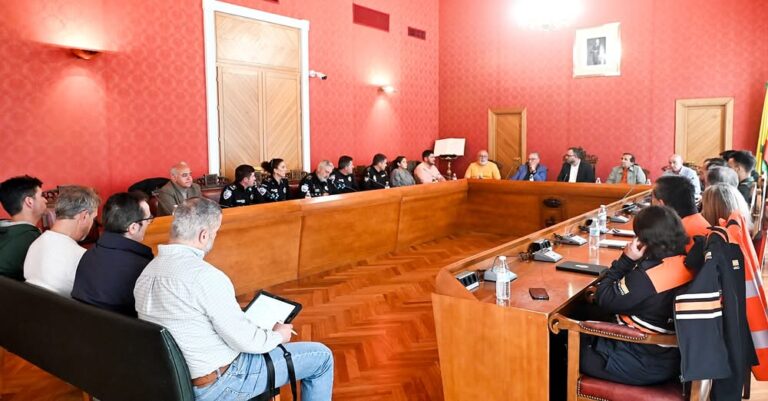 Alcalde Javier Navarro Preside La Junta Local de Seguridad para Planificar Estrategias Futuras