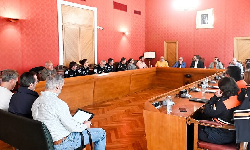 Alcalde Javier Navarro Preside La Junta Local de Seguridad para Planificar Estrategias Futuras