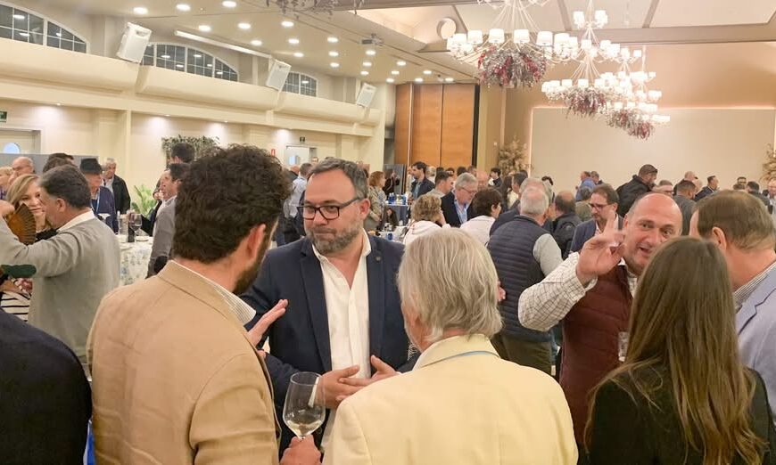 El Alcalde De Tomelloso, Javier Navarro, Enfatiza la Importancia Vital de los Regantes para el Progreso Económico y Medioambiental