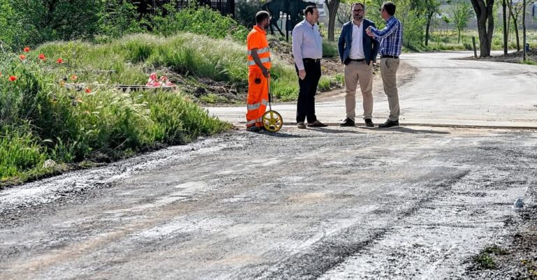 El Ayuntamiento de Tomelloso Invierte 37.573,53 Euros en Mejoras en el Camino de Alcázar a través de Fondos Procedentes