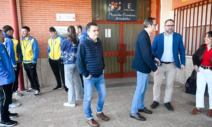 El Centro Impulsa la Salud Estudiantil con la Colaboración del Balonmano Caserío de Ciudad en el Programa ‘Proyectos Escolares Saludables’