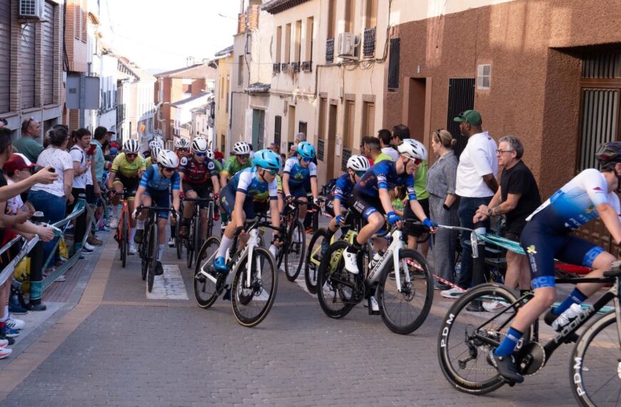 El ciclismo escolar brilla en el exigente y destacado Trofeo Ayuntamiento de Los Yébenes.
