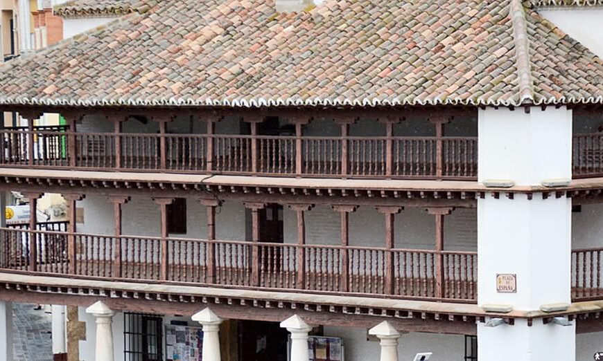 Lanzamiento de la licitación para la renovación del tejado de la histórica Posada de los Portales: Un paso esencial en su conservación