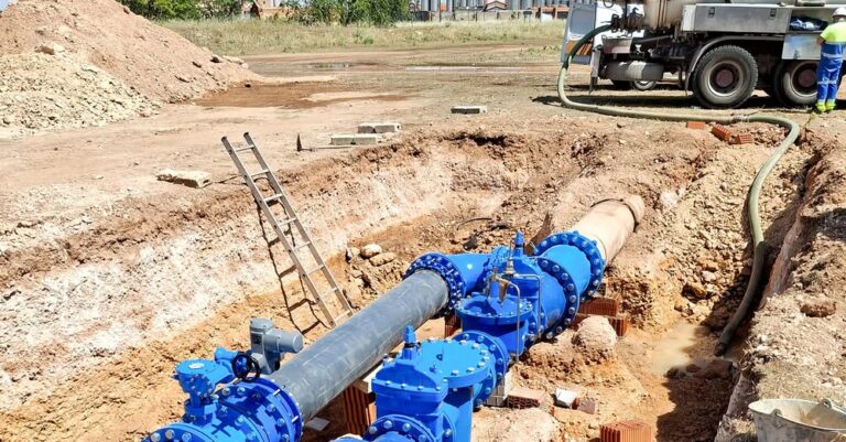 Empresa de Agua Local Realiza Trabajos de Mejora en el Servicio Este Jueves