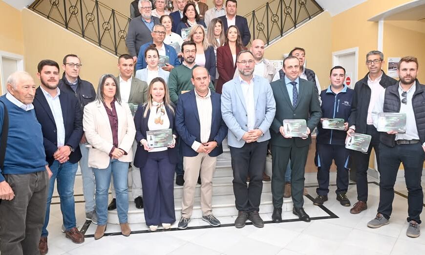 Entrega de los Premios Bombo en el Ayuntamiento de Tomelloso: Ceremonia coincide con festividad de San Isidro Labrador el 15 de Mayo