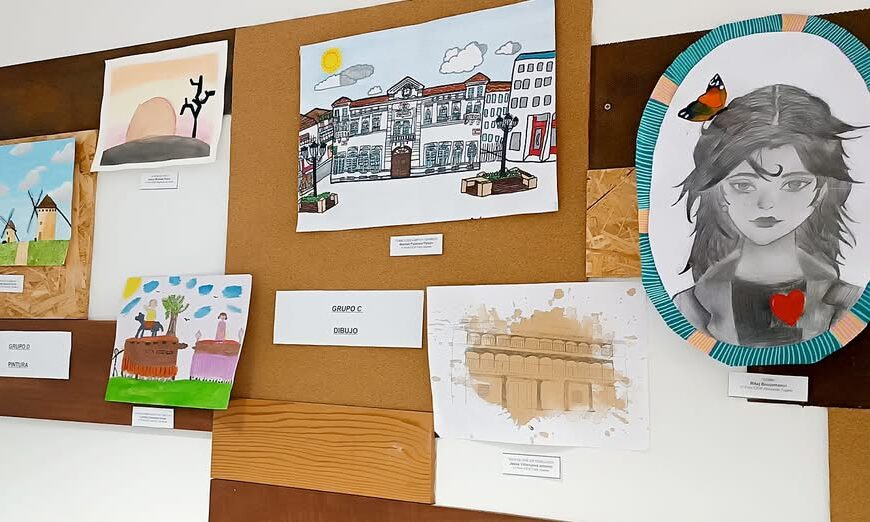 Exposición de Obras Galardonadas del XXXVI Concurso de Artes Plásticas se Realiza en el Centro Joven Durante Mayo
