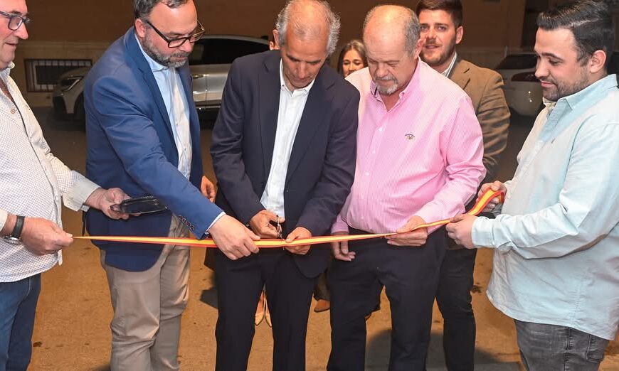 Inicio de las Fiestas Patronales en el Barrio San José de Tomelloso: Celebración Inaugural en el Centro de Barrio