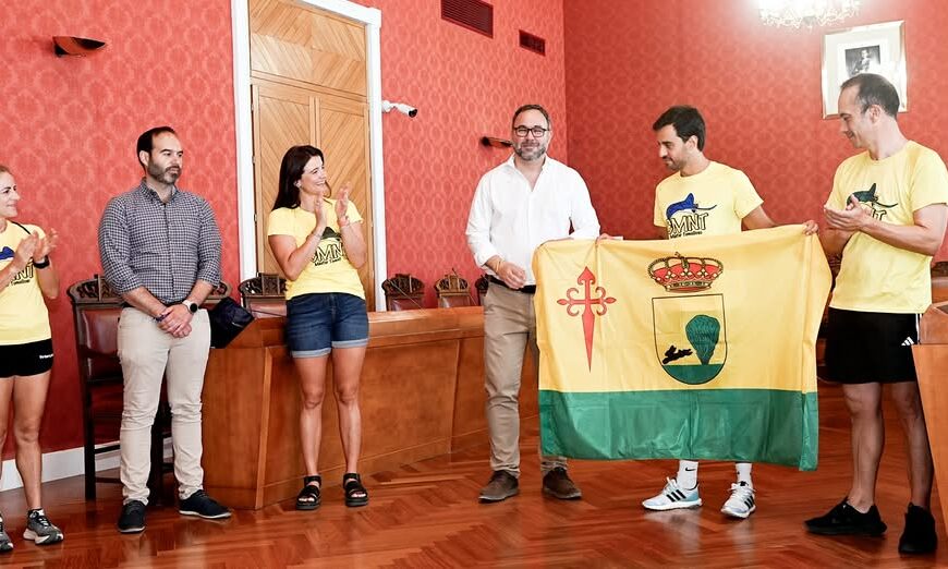 Ayuntamiento de Tomelloso celebra los logros del Club Máster Natación Tomelloso en recepción matutina