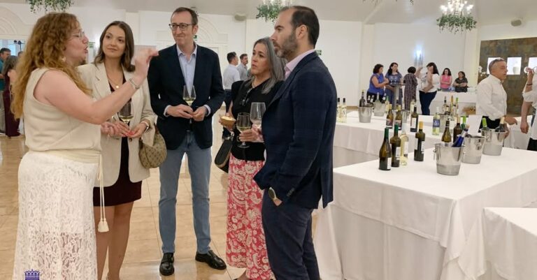 Ayuntamiento patrocina Nueva Edición de Festival del Vino Premios Bombo para fomentar los Productos Agroalimentarios Locales