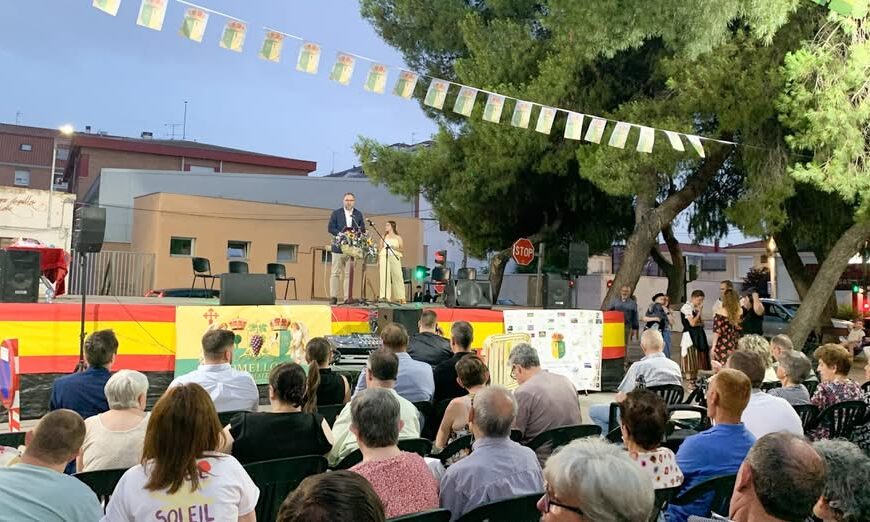 Javier Navarro destaca el rol esencial de las asociaciones vecinales en el desarrollo del Barrio Maternidad durante las fiestas inaugurales