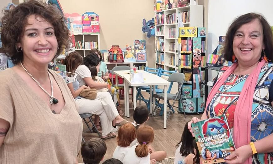 «La concejala de Juventud enaltece a Pilar Valentín por su contribución creativa y educativa en ‘Festival Marino, Solidario y Divertido'».