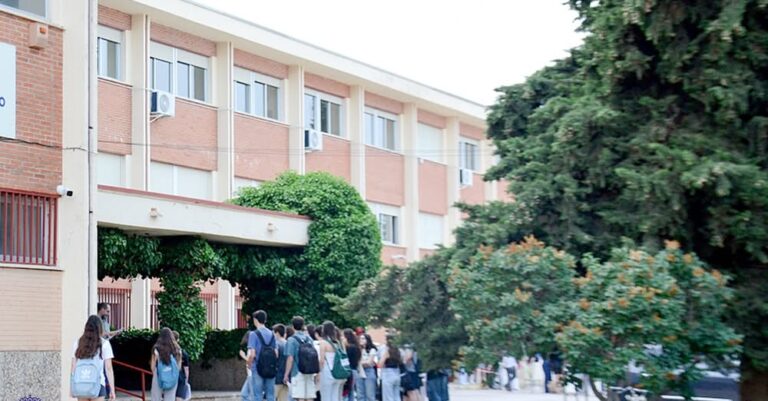 Última llamada para solicitar ayudas de material y transporte escolar: Fecha límite 3 de julio, orientadas a estudiantes de segundo ciclo