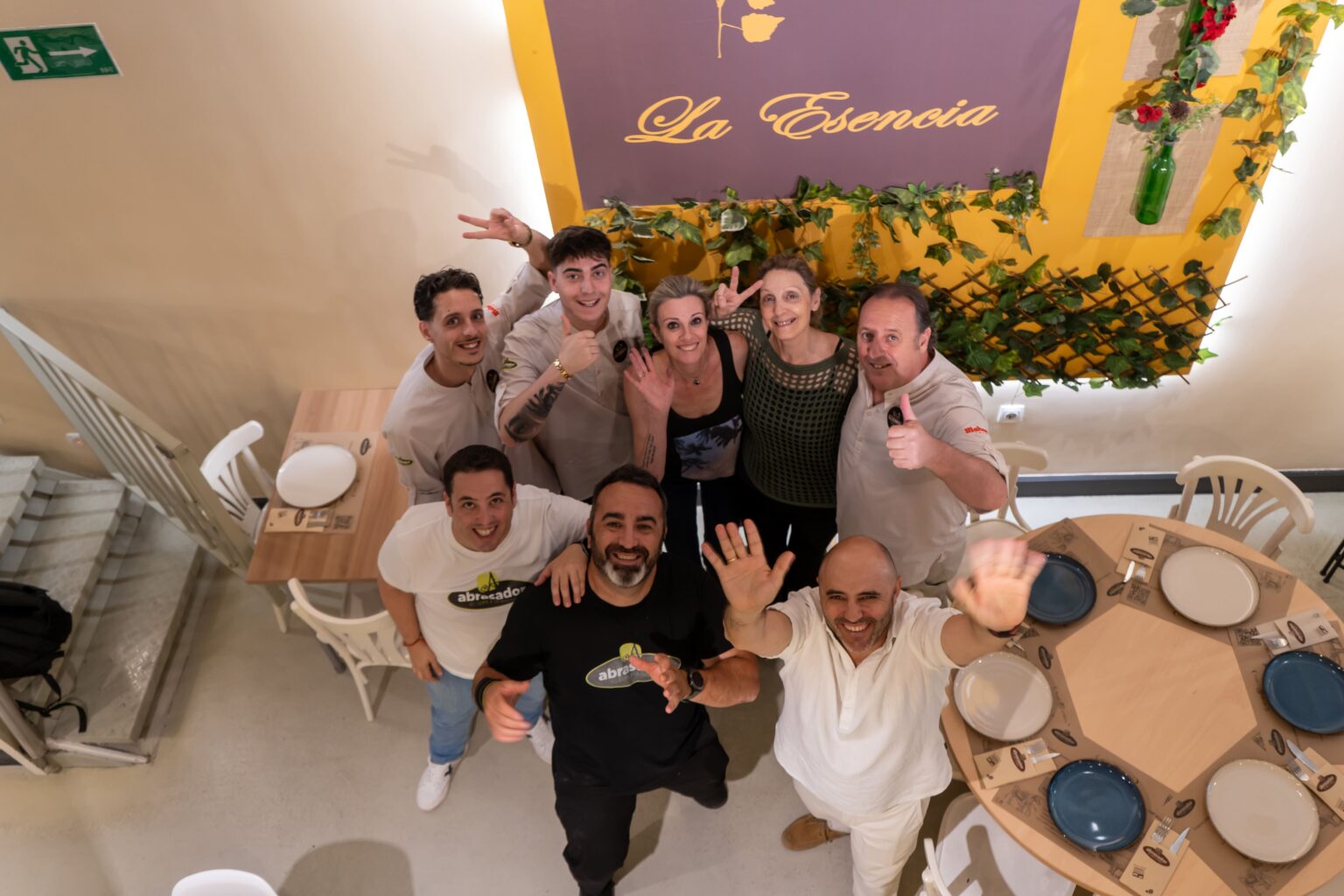 Colaboración Creativa: La Esencia y Abrasador Revolucionan la Hostelería Regional
