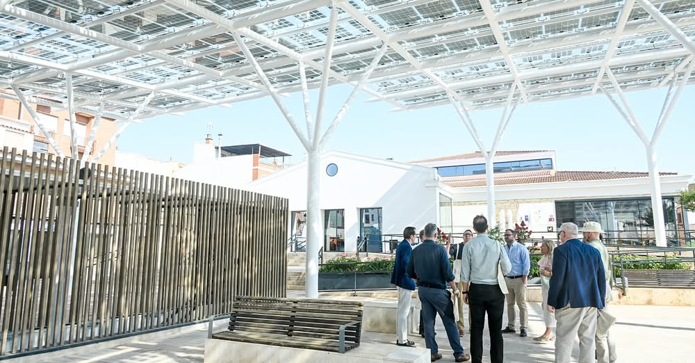 Delegación Internacional de la Universidad Real Instituto de Tecnología de Melbourne Visita el Ayuntamiento