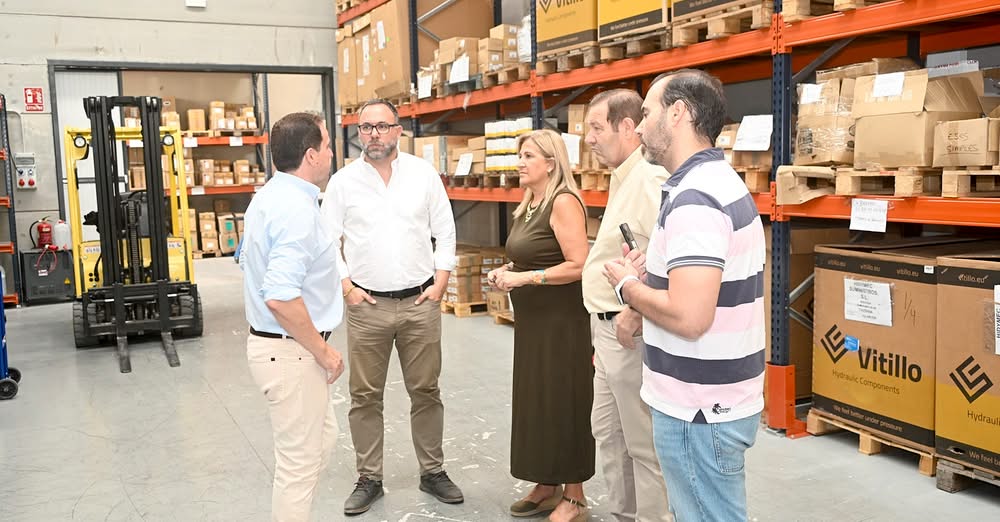 Javier Navarro Visita la Experimentada Empresa Hidymec en la Calle Campo, Marcando 25 Años de Liderazgo en el Sector