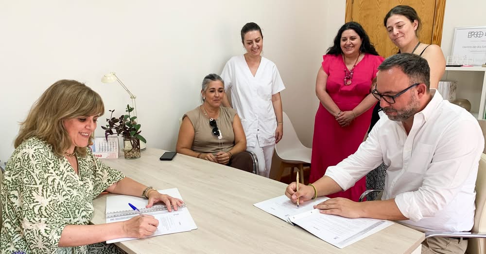 Renovación del Convenio entre el Ayuntamiento y la Asociación de Parkinson: Reafirman Compromiso de Colaboración