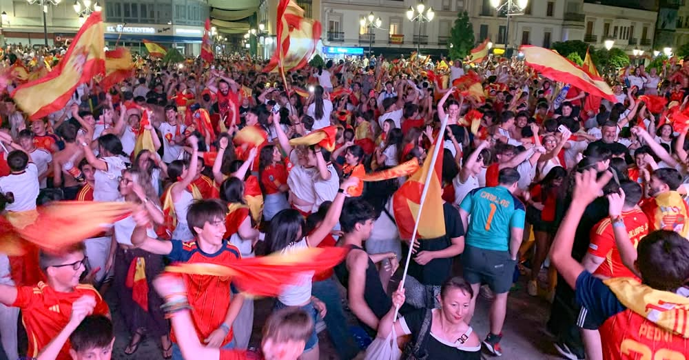 Tomelloso celebra en la Plaza de España el triunfo histórico de la Selección Española en la Copa Mundial
