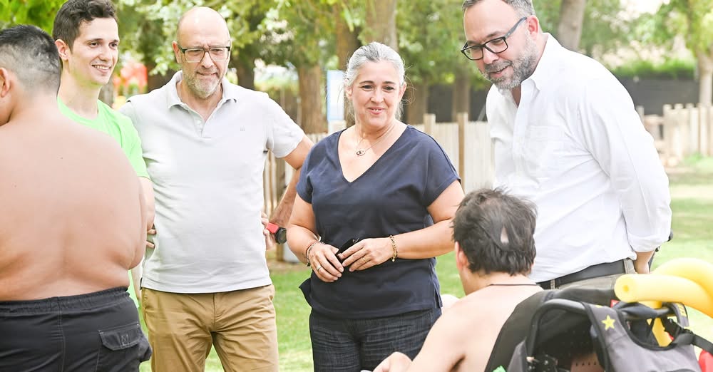 Visita del Alcalde Javier Navarro y la Concejal Elena Villahermosa a la Ciudad Deportiva