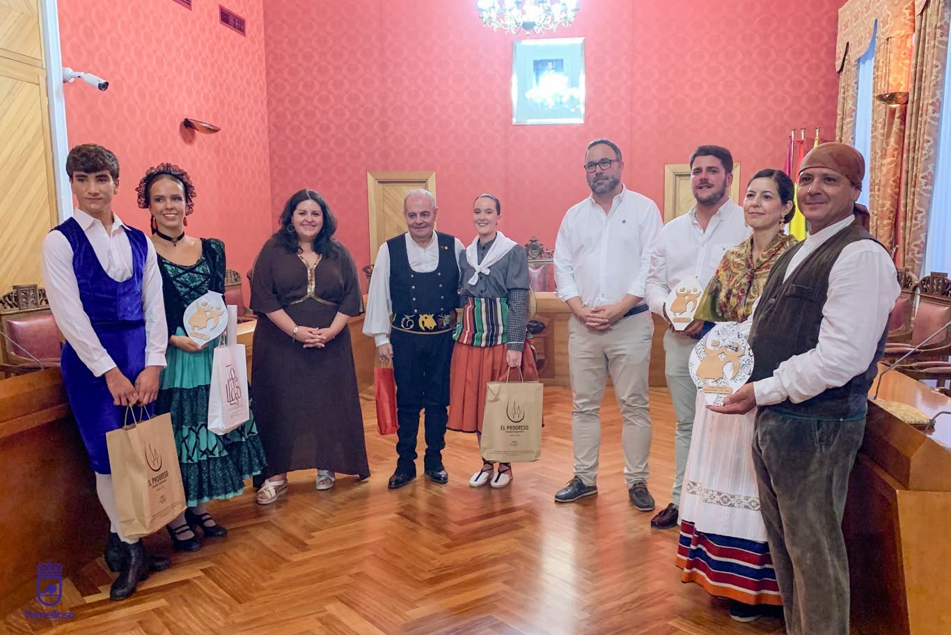 Imágenes de la Recepción en el Ayuntamiento para Participantes del XLV Festival de Folclore ‘Ciudad de Tomelloso’ y Homenaje Folclórico