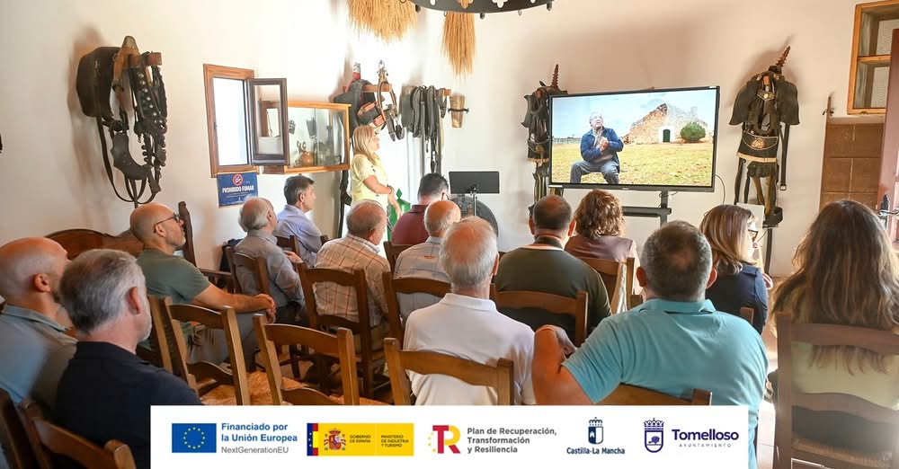 Tomelloso inaugura sofisticada sala audiovisual en el Museo del Carro: Una ventana a la historia de los bombos