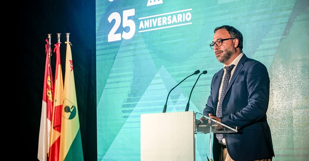 Javier Navarro Muelas lidera la celebración del 25 aniversario de su empresa como pionera en hidráulica, metalmecánica y energías renovables en Tomelloso